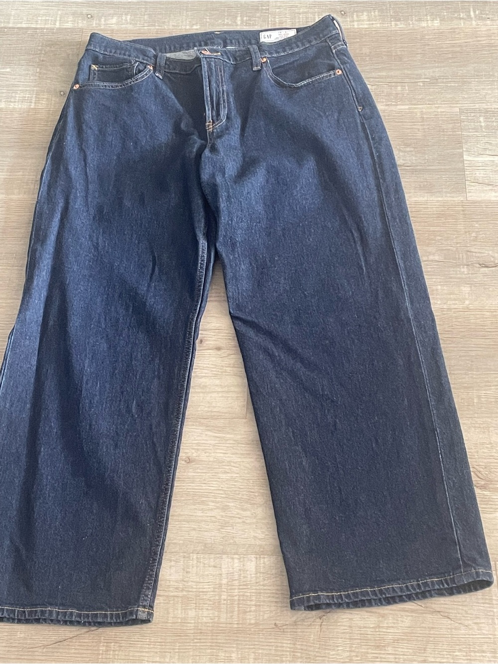 Woman’s Gap low rise relaxed jeans